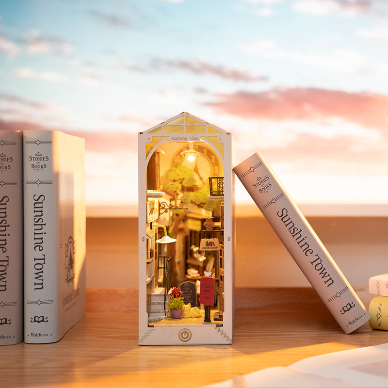 Sunshine Town - DIY Book Nook