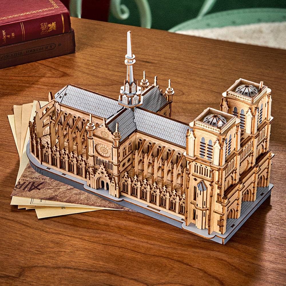 Paris Cathedral - 3D Wooden Puzzle - PuzzleWunder