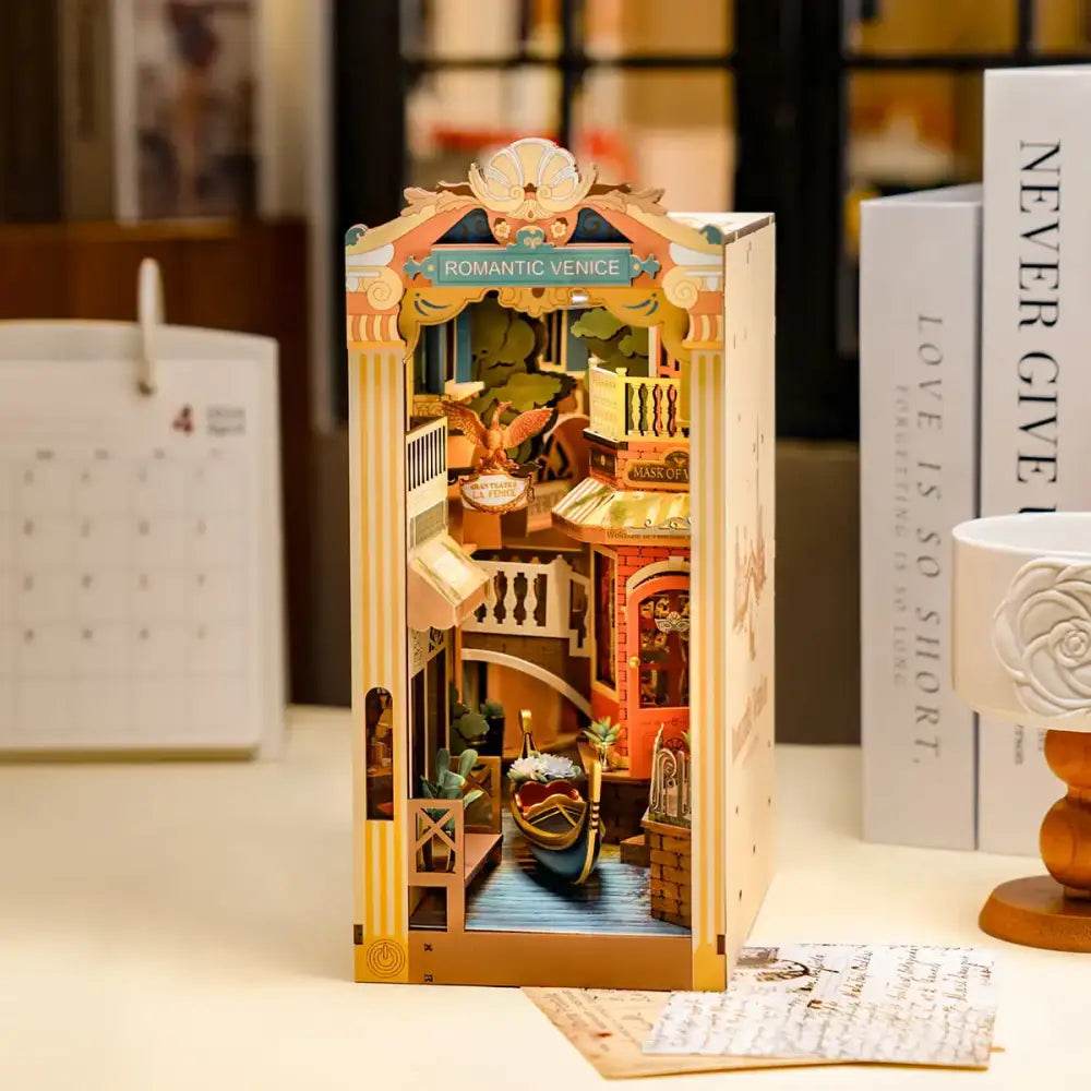 Romantic Venice - DIY Book Nook - PuzzleWunder