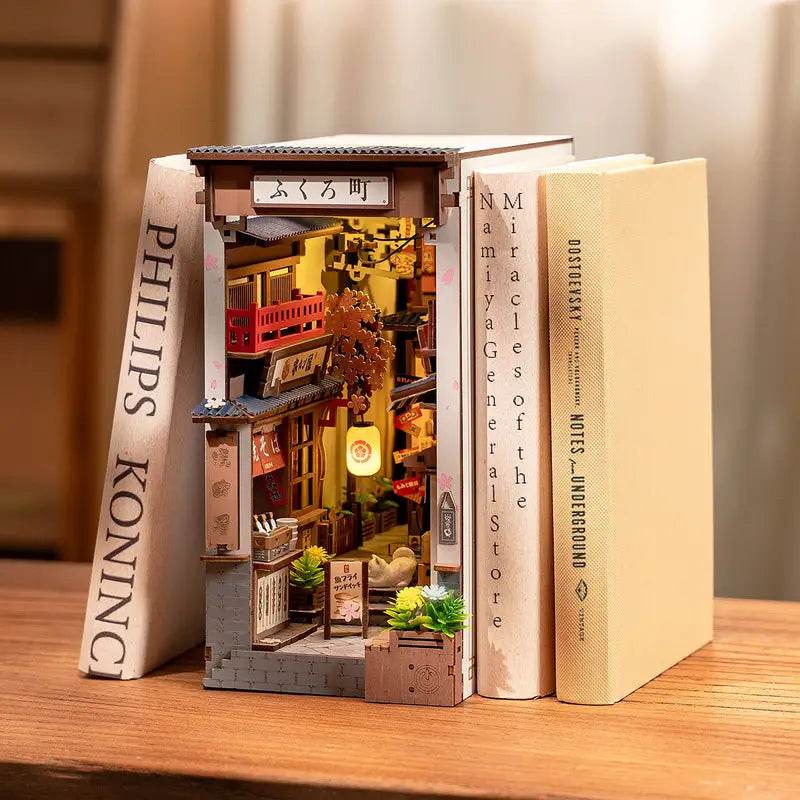 Sakura Wine Alley - DIY Book Nook - PuzzleWunder