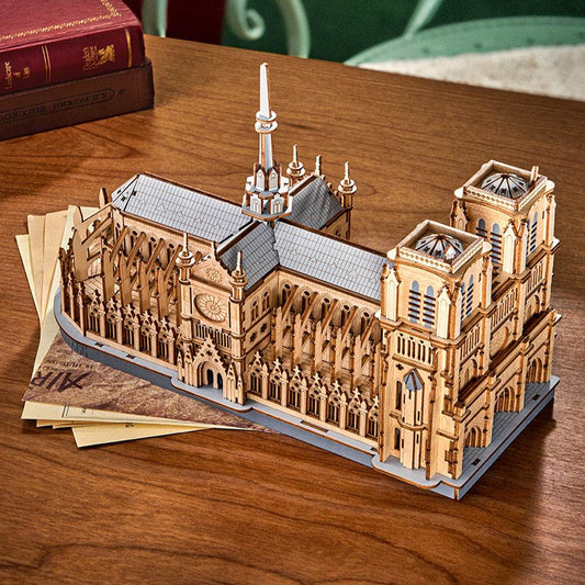 Paris Cathedral - 3D Wooden Puzzle - PuzzleWunder