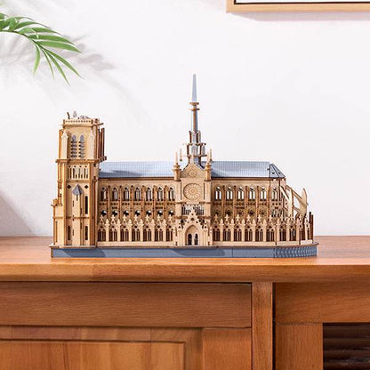 Paris Cathedral - 3D Wooden Puzzle - PuzzleWunder