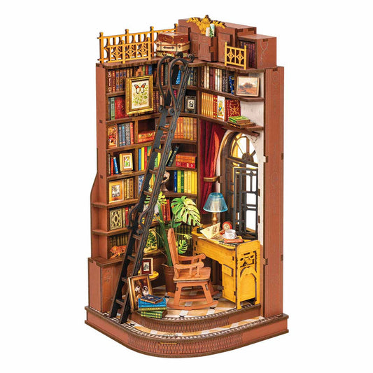 Silent Study Corner - DIY Book Nook