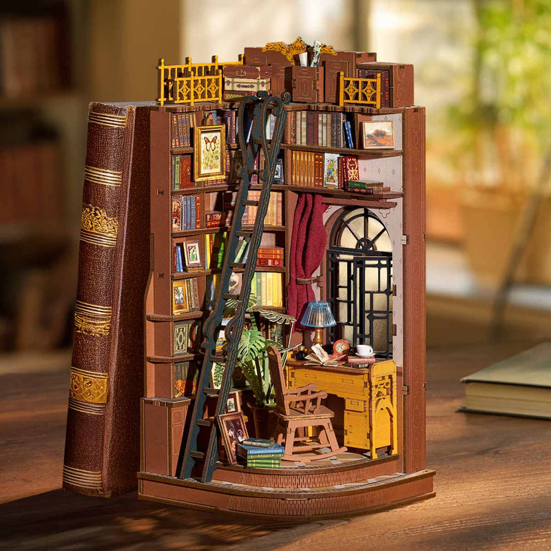 Silent Study Corner - DIY Book Nook