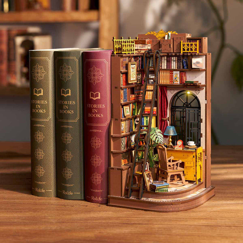 Silent Study Corner - DIY Book Nook