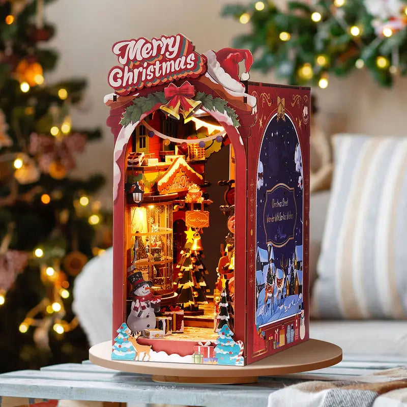 Christmas Street - DIY Book Nook - Book Nook